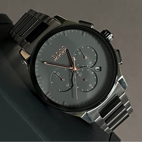 HB1513814 - Hugo Boss Men’s Peak Chronograph Watch - Picture 2 of 13